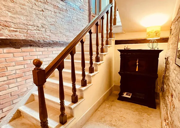 Corte Dei Quadri Simoni * Velence